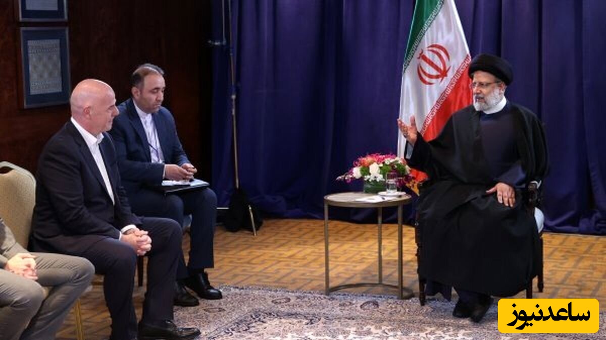 یادی کنیم از توپ فوتبالی که شهیدرئیسی از رئیس فیفا هدیه گرفت+ عکس