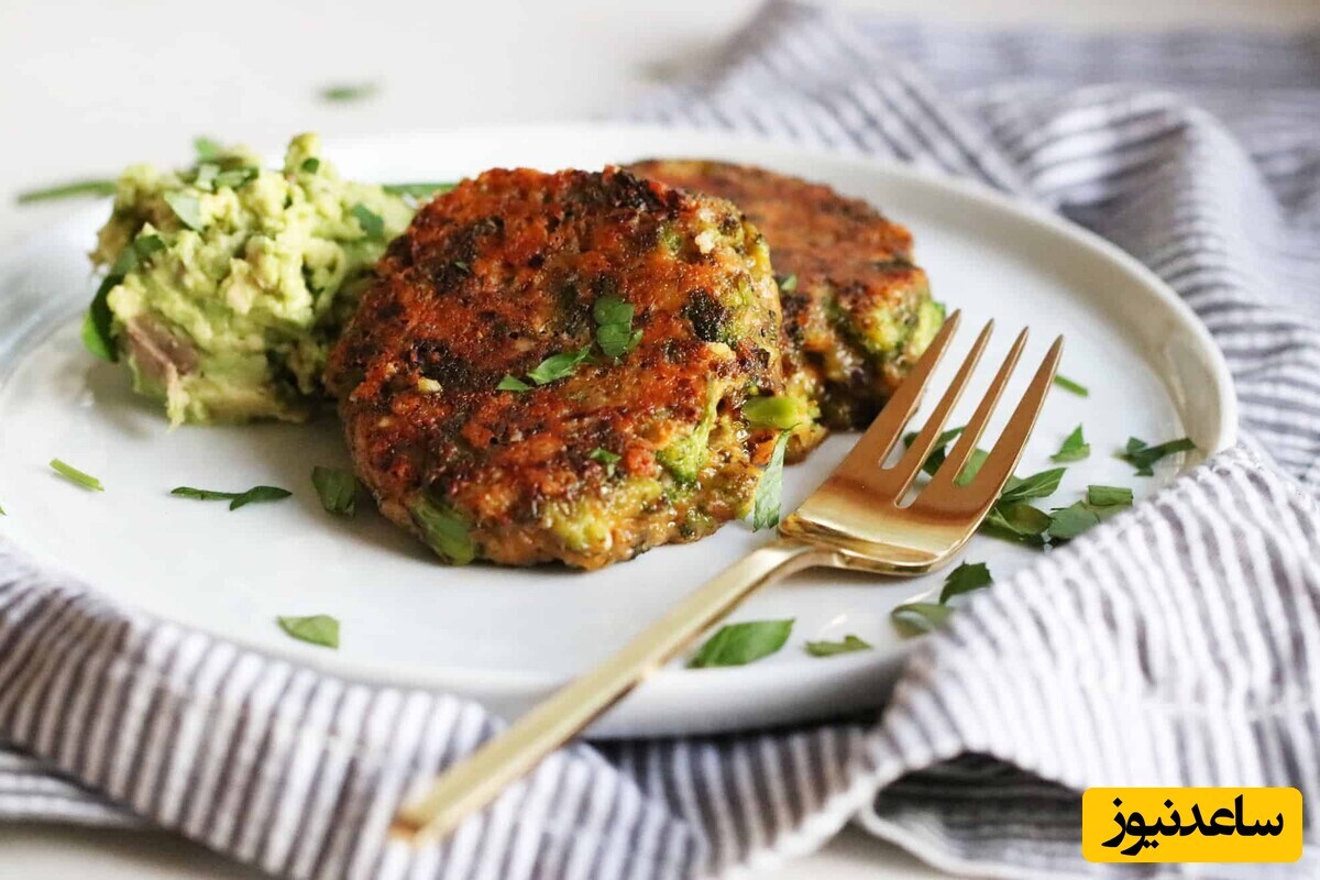 زنگ آشپزی؛ غذاهای بدون گوشت / طرز تهیه کوکوی کلم برکلی خوشمزه و مجلسی در کمترین زمان