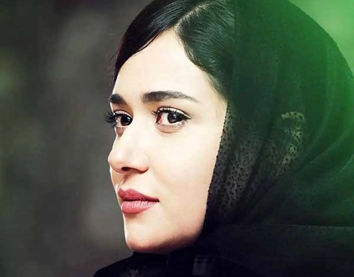 لباس عزا طور و سر تا سر مشکی پریناز ایزدیار در در جشنواره کن فرانسه به مناسبت فوت پدرش/ روحش شاد و یادش گرامی باد