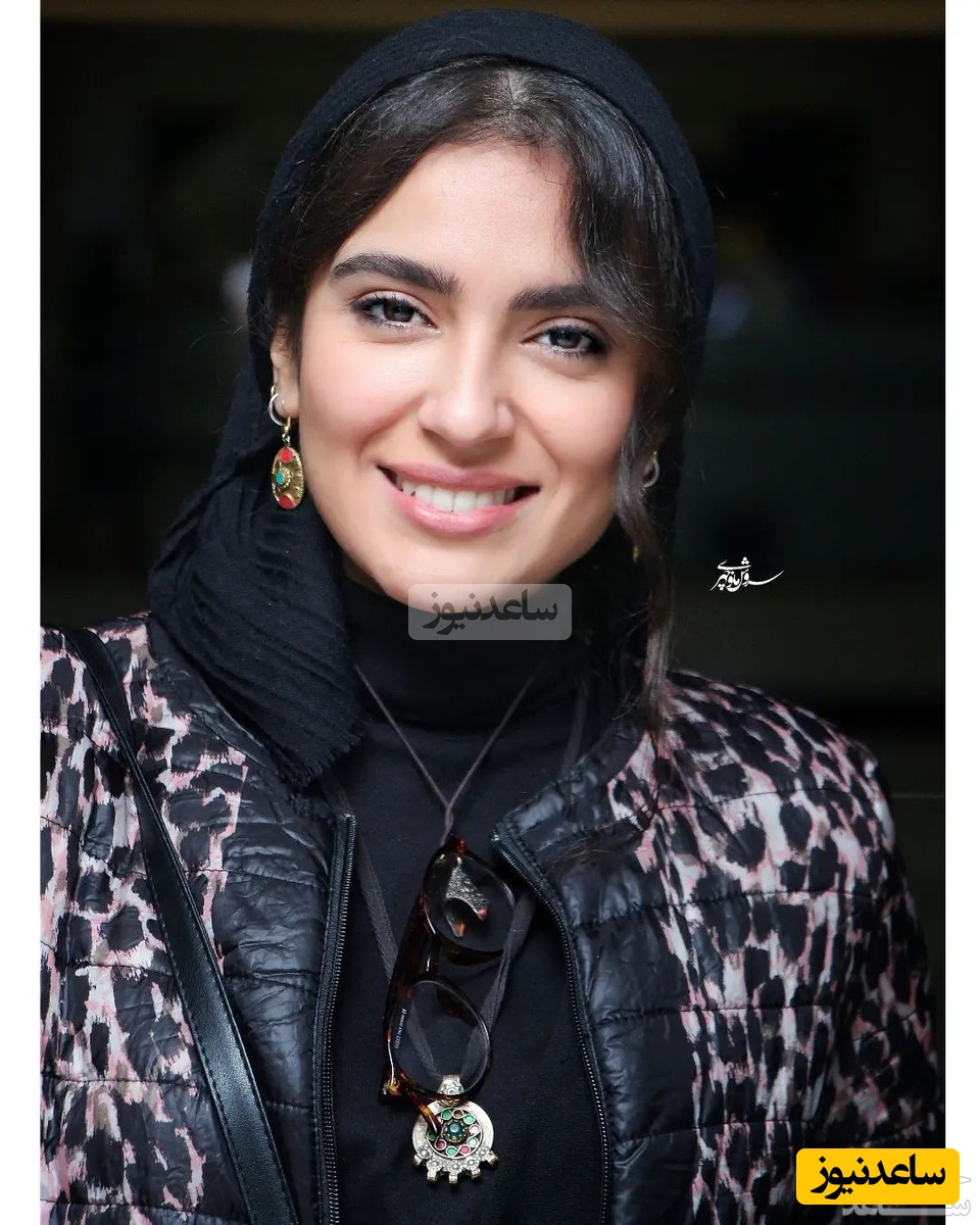 استریت استایل شیک و تابستانه مونا کرمی 👌🏻
ترکیب شومیز خنک سفید و کیف بافت خیلی ترکیب آسی دراومده😎