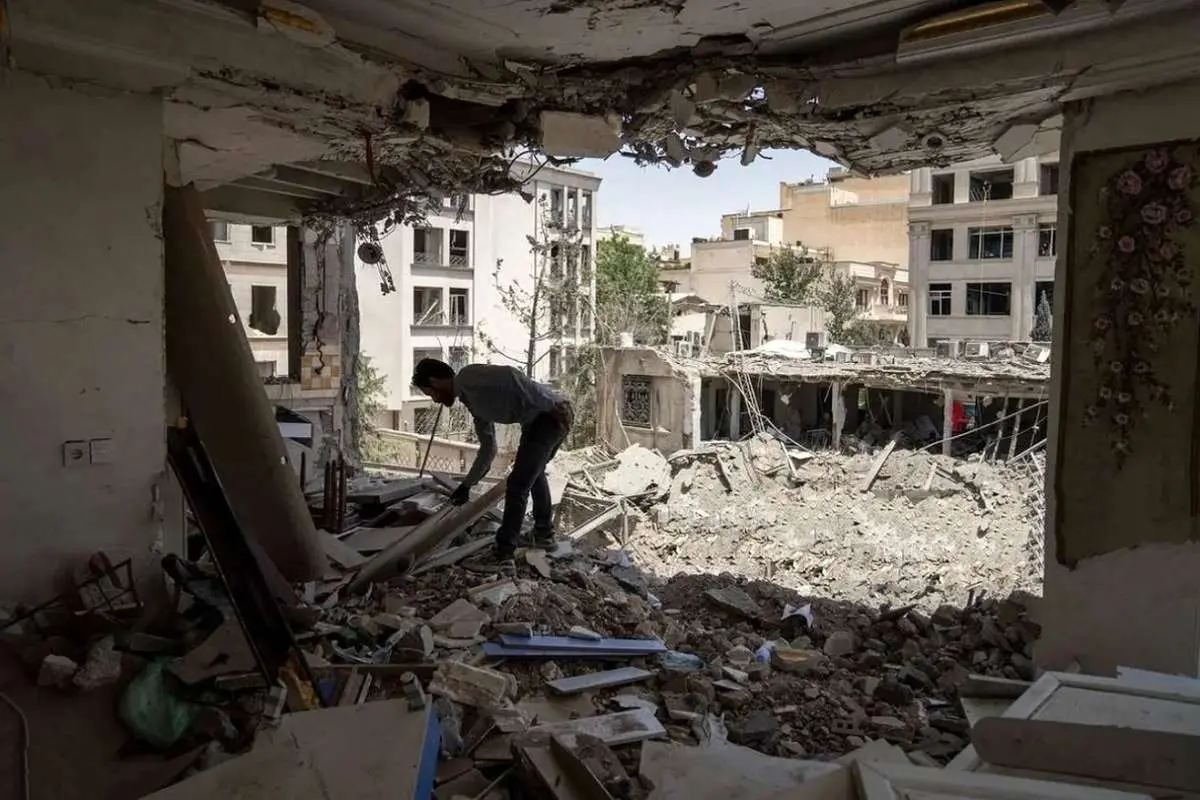 محتویات گاوصندوق خانه شهید طهرانچی چه چیزی بود که فرزندانش را غافلگیر کرد؟+ویدیو