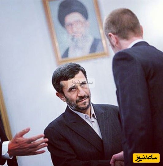 نگاه خشم آلود احمدی نژاد