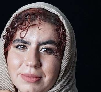 عکس تازه و خوش حس و حال از روناک سریال نون خ