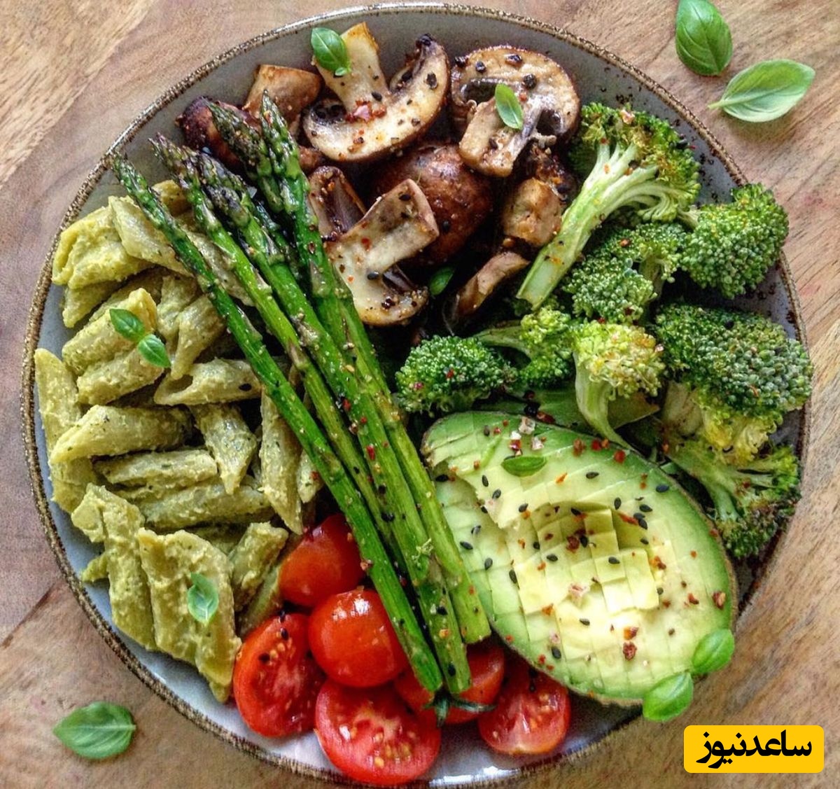 (ویدیو) دیگه نیازی به قهوه نداری!/ اگه میخوای بدنت انرژی کافی داشته باشه این 3 تارو درست ترکیب کن!