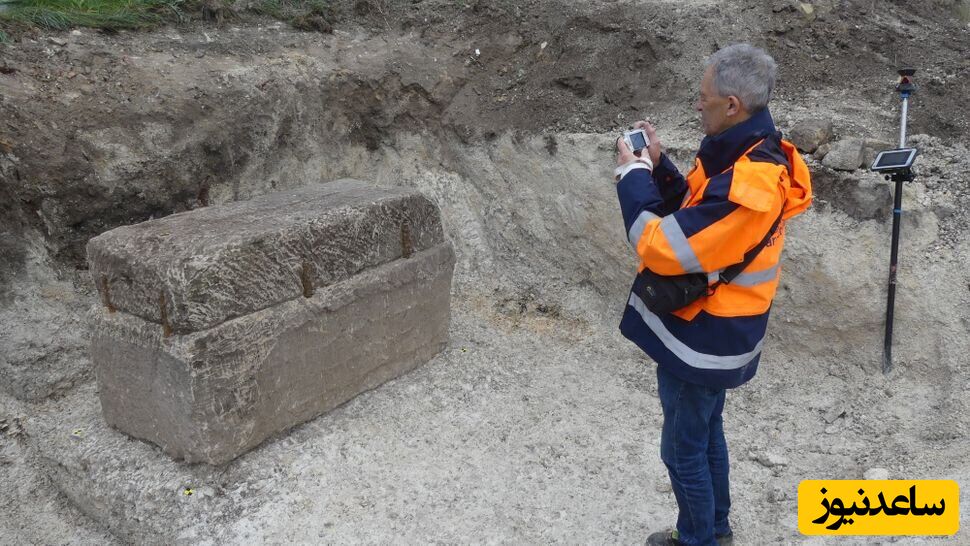 کشف گنج 1800 ساله کنار جسد یک زن+عکس