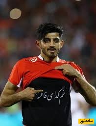 مهدی ترابی: یک عمامه مشکی ، یک چفیه و یک صندلی چوبی تمام تاج و تخت حاکم مسلمانی بود که.....