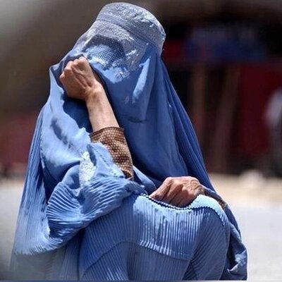 مراسم ازدواج جنجالی و لاکچری مقام 60 ساله طالبان با دختر 18 ساله!