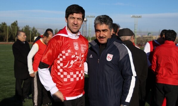 نوستالژی فوتبالی 31 سال پیش؛ ستایش کریم باقری 20 ساله با لباس تراکتور+عکس