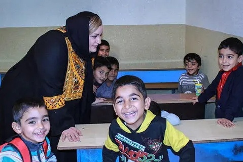 ویدئو/ نعیمه نظام‌دوست: وقتی جواد عزتی را دیدم فکر کردم مرد مورد علاقه ام رو پیدا کردم! هیچ وقت نمی تونم اون نگاه بُهت زده جواد عزتی رو فراموش کنم