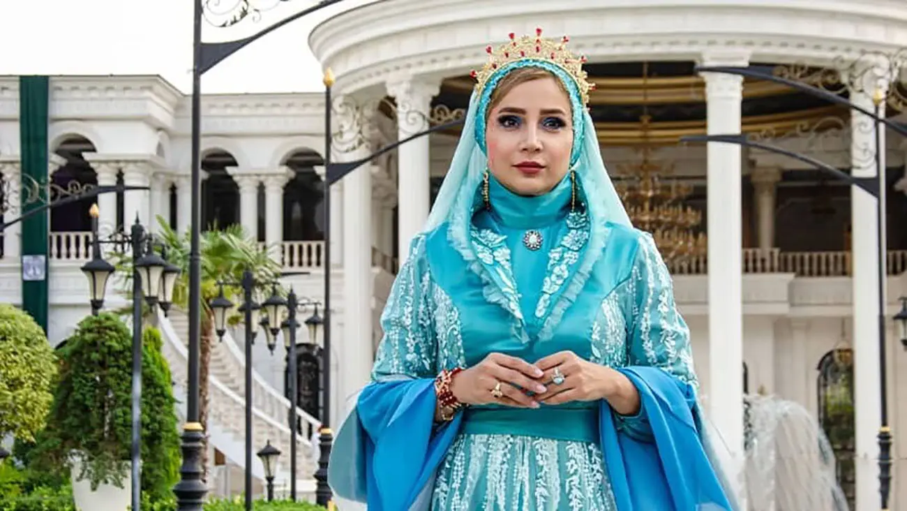 شبنم قلی خانی تغییر چهره داد؛ آرزوی سریال آنام با لباس ملکه‌ای طلایی رنگ قابل تشخیص نبود! +عکس