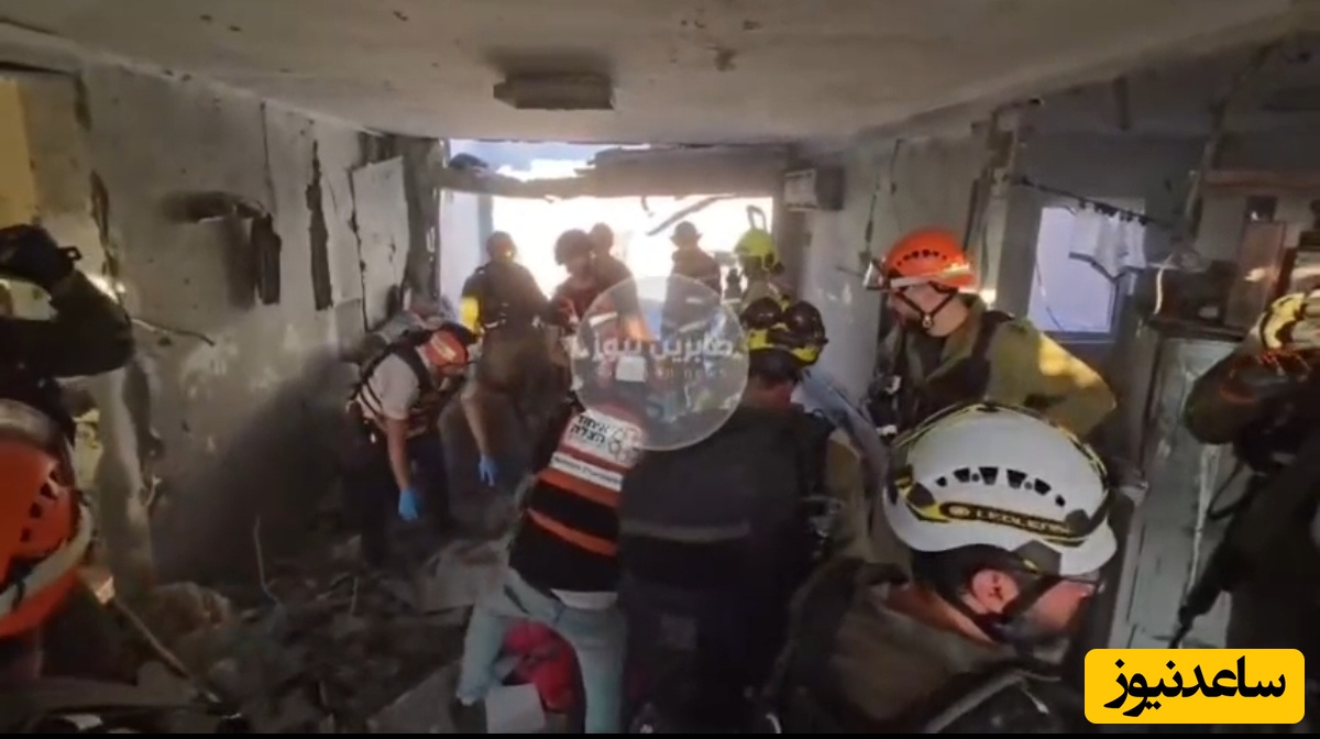 (فیلم) نظامیان صهیونیست در حال جستجوی جنازه‌هایشان از زیر آوار بعد از حمله نهایی امروز صبح ایران / صبح خود را چگونه آغاز کردی صهیونیست؟✌️