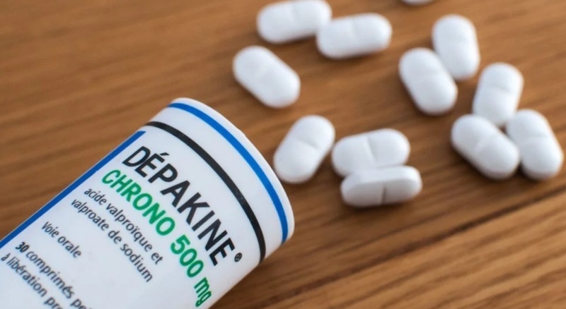 قرص دپاکین (سدیم والپروات)؛ راهنمای کامل موارد مصرف، عوارض جانبی و نکات مهم