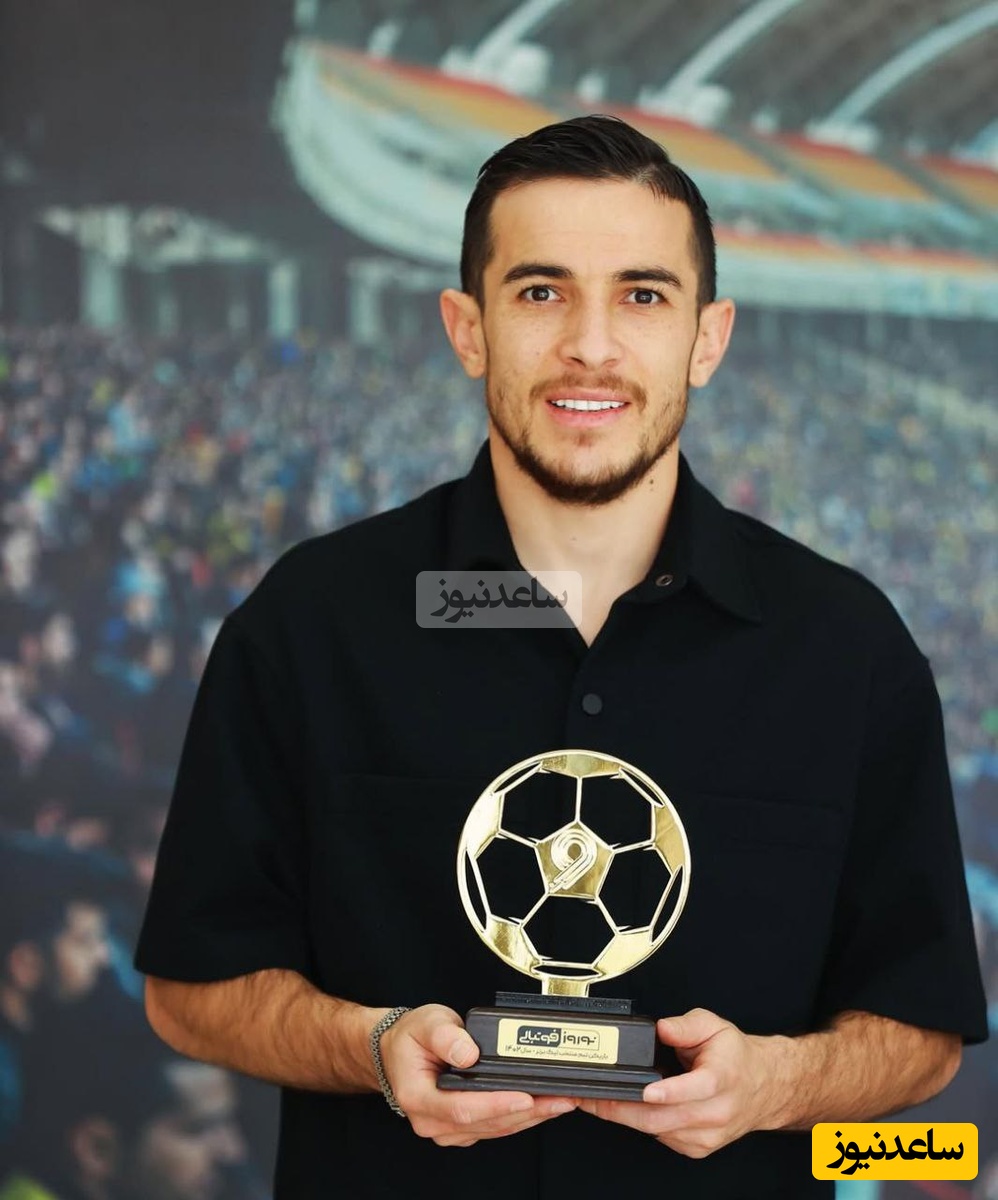 یادی کنیم از حرکت نمادین و عجیب فرشاد احمدزاده / خانوم بلاگرش چه ذوقی کرد از این حرکت!