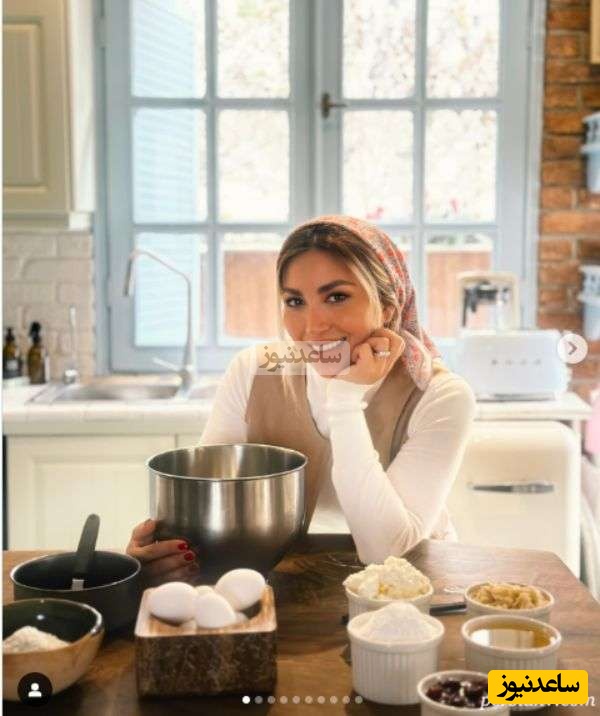 آشپزخانه شیک و مدرن خانه‌ی مینا مختاری و بهرام رادان با باکلاسترین رنگ کابینت و چیدمان مینیمال، بعد از بازسازی/ چه عکس هنری هم گرفته مینا خانم