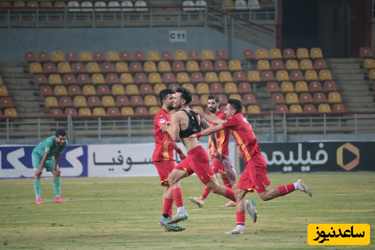 خلاصه بازی جذاب و مهیج فولاد مقابل پیکان/ یک سوپرگل زیبا منجی یحیی گل محمدی شد+فیلم