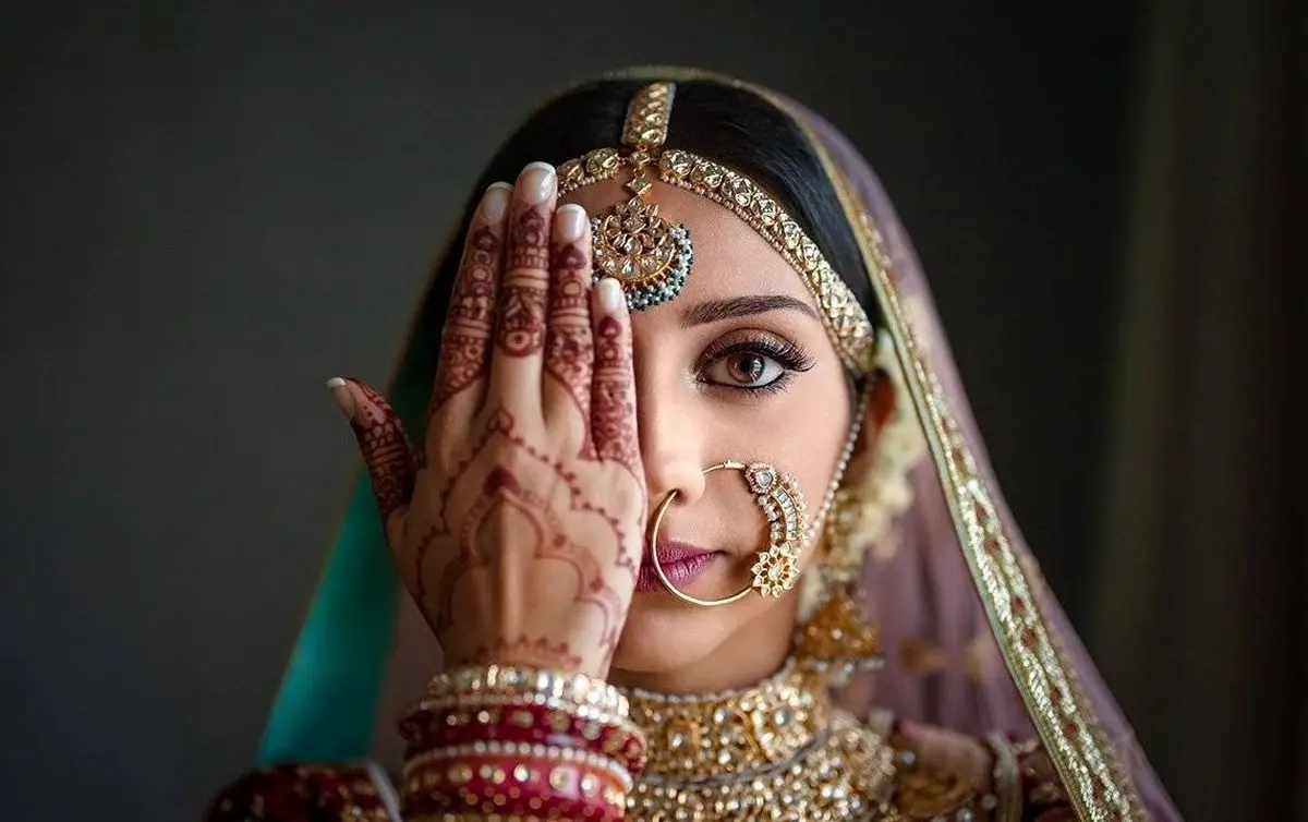 (ویدئو) حضور عجیب پدر فوت شده در مراسم جشن عروسی فرزندش در هندوستان