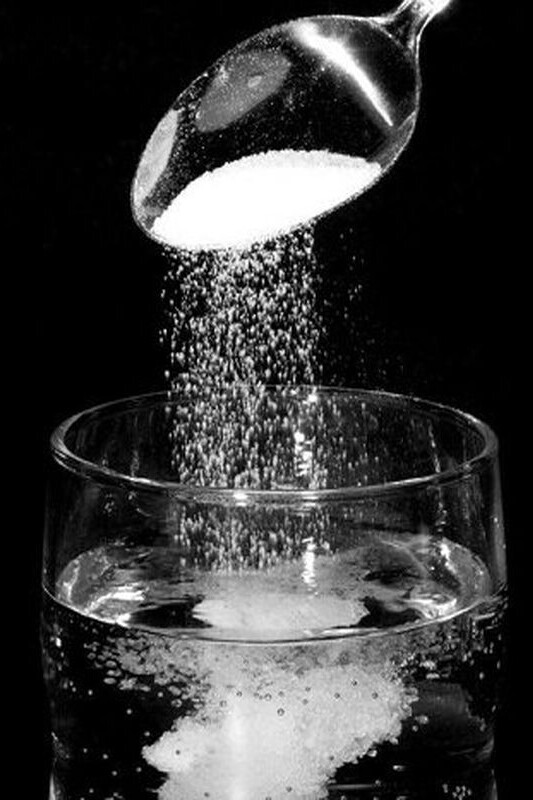  شستشو با آب نمک برای ضدعفونی