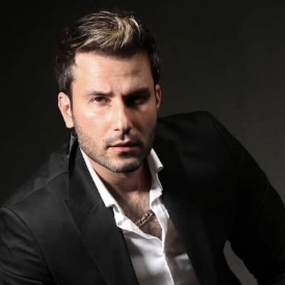 این خواننده پرطرفدار را می‌شناسید؟؛ بیوگرافی و زندگی خصوصی مهدی احمدوند و همسرش + تصاویر جذاب و دیدنی