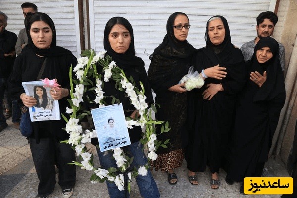 مراسم تشییع شهدای مدرسه میناب