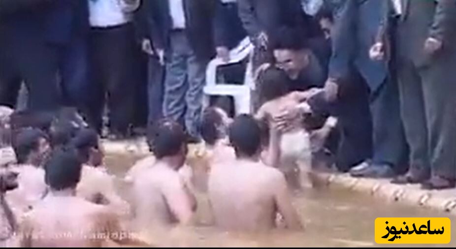 حضور سیدمحمد خاتمی و محمود احمدی‌نژاد در آبگرم سرعین؛ خوش و بش دو چهره سیاسی با مردم داخل استخر+ویدیو