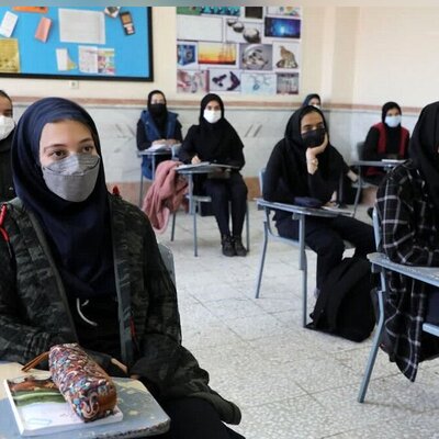 پاسخ خنده دار یک دانش آموز ایرانی به سوال امتحانی حماسه آفرید + عکس/ خدا به معلمت صبر بده🤣