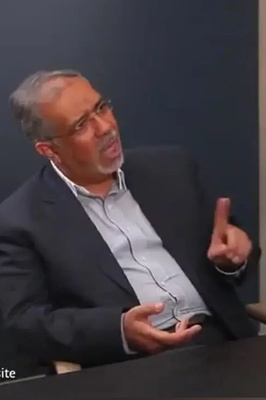 روایتی شنیده نشده از مذاکرات مخفی ایران و آمریکا: سلطان عمان با هواپیمای شخصی آمد دنبالمان..جاسوسان اسرائیلی به سختی در تلاش بودند ببینند ما چه کار میکنیم/ با این خانوم رفتیم قهوه بخوریم گفت