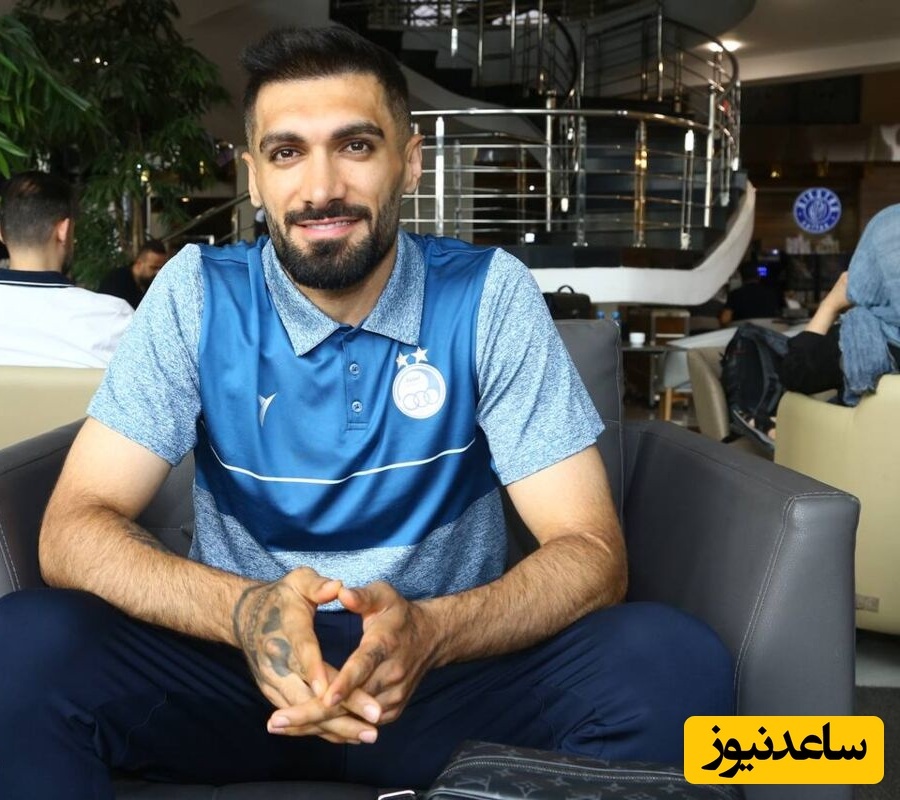 واکنش جالب عارف آقاسی به باخت 7 گله در فرودگاه: قشنگ بگیرید!/دست پیش رو گرفت تا پس نیوفته+فیلم