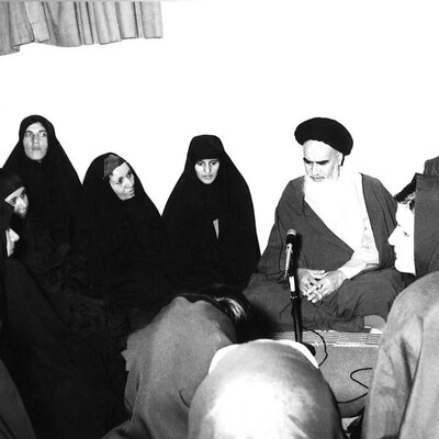 حمایت عملی و قاطع حضرت امام (ره) از گویندگی زنان در تلویزیون بعد از انقلاب