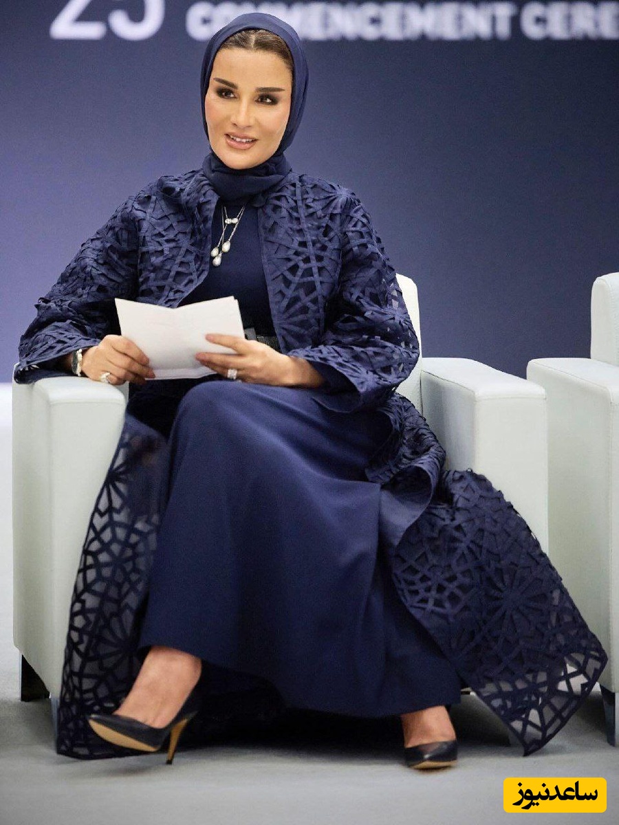 (فیلم) یادی کنیم از ویدیوی پربازدید شادی وصف ناپذیر مادر زیبا و جوان امیر قطر بعد از پیروزی مراکش در کنار همسر سالخورده اش