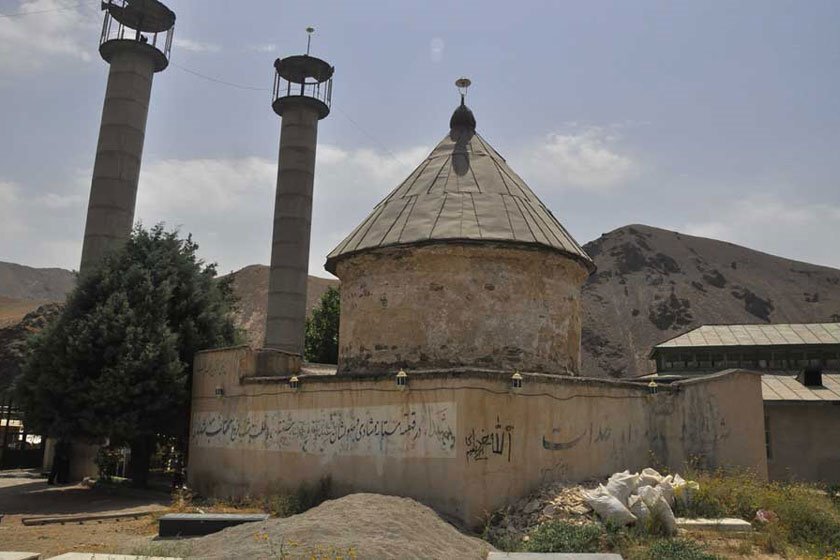 بنای امامزاده عبدالله روستای کندر 