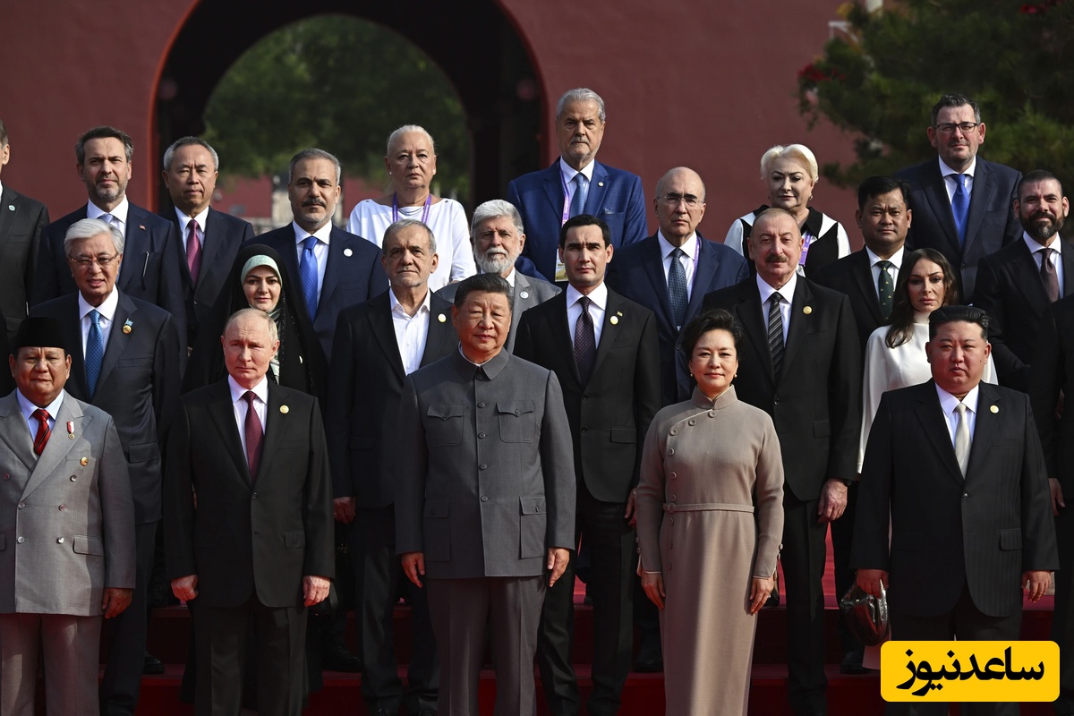 لحظه حضور پزشکیان و دخترش، زهرا در رژه ارتش چین+ویدیو