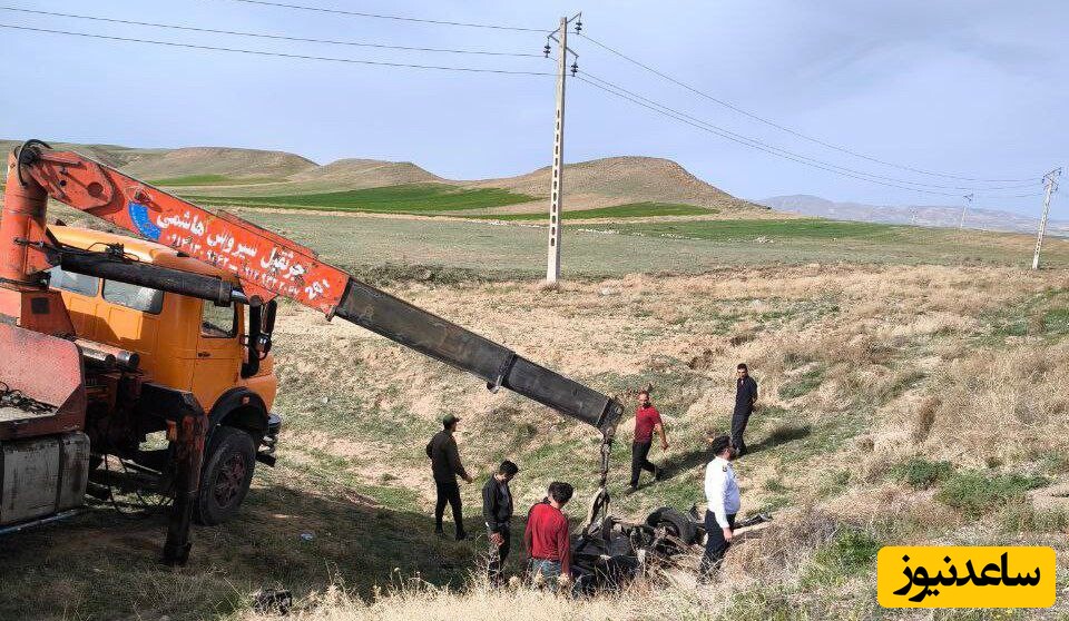 واژگونی پژو روآ در بستان آباد با دو کشته و مصدوم