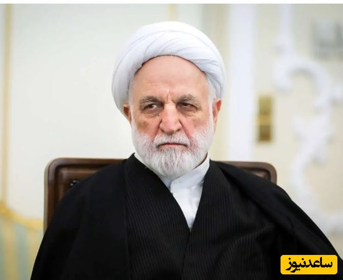 تصویری از محسنی اژه‌ای در صف نمازگزاران عیدفطر