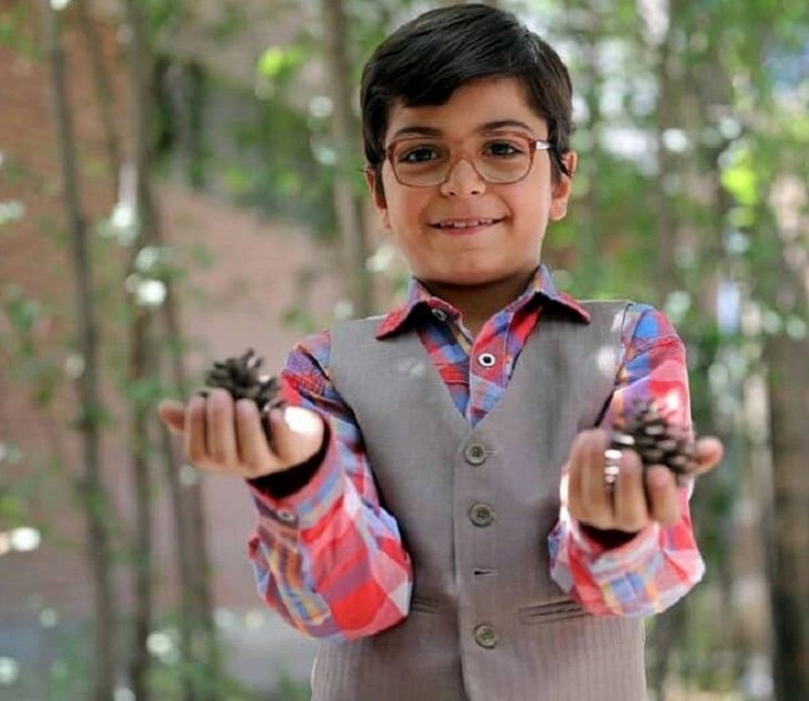 نگاهی به چیدمان مینیمال و مدرن منزل یونا تدین، بازیگر بچه مهندس در ونکوور کانادا+ تغییر چهره جذاب آقای مهندس بعد از 7 سال