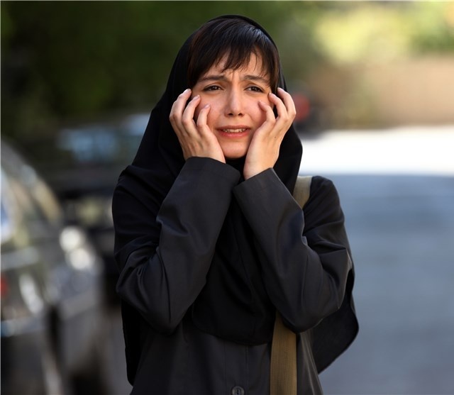 (ویدیو) وقتی دوستت استاد خرابکاریه و نباید بهش اعتماد کنی/ نازنین بیاتی از ترس کم مونده سکته کنه😂