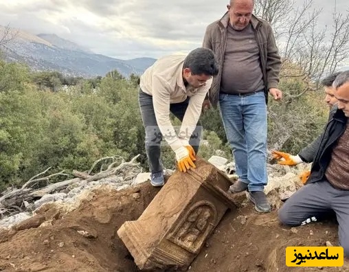 کشف تصادفی کتیبۀ مربوط به روم باستان توسط چوپانی که مشغول چراندن بزهایش بود