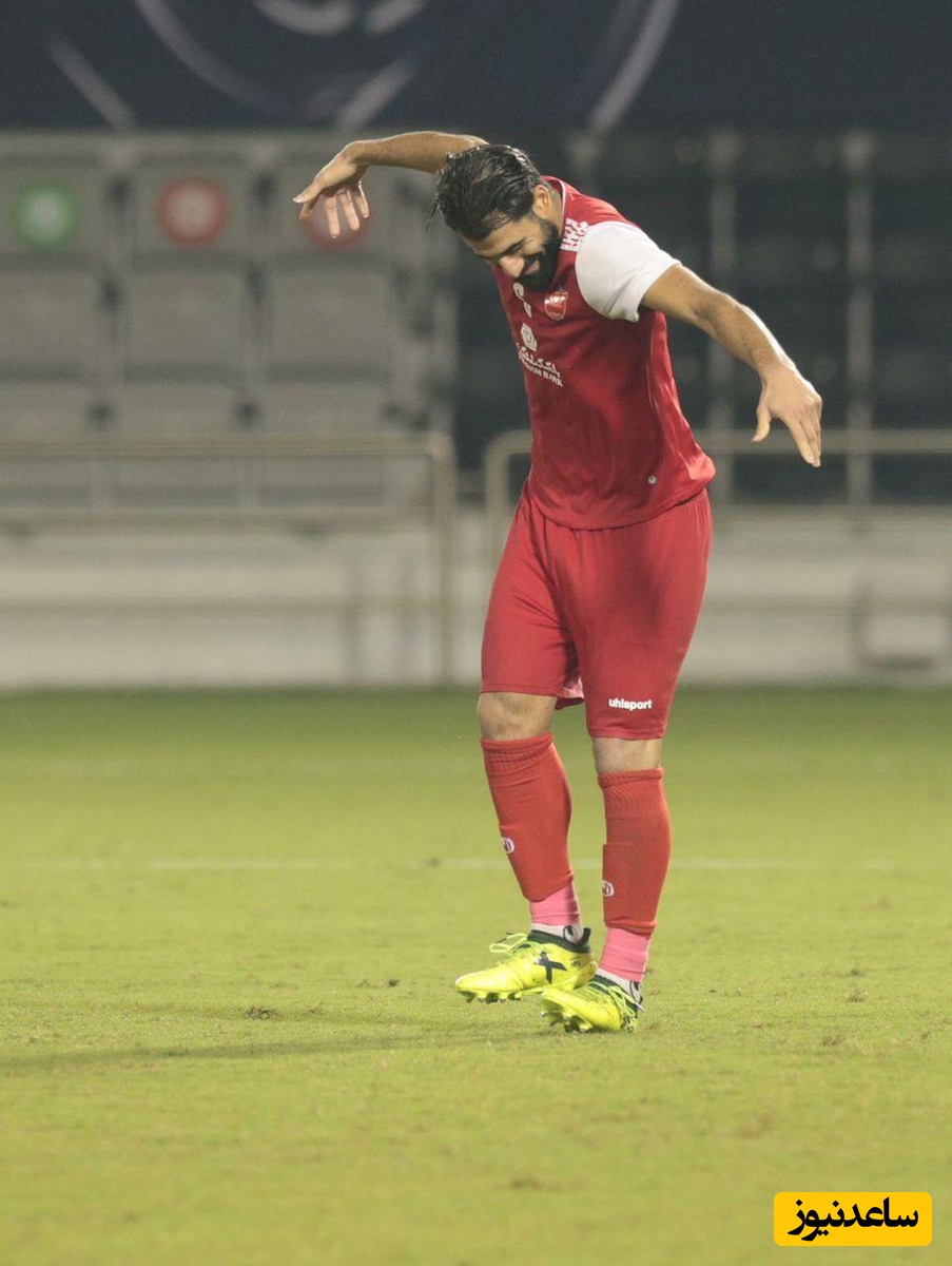 کنعانی زادگان با هنرنمایی معروفش سکوها را منفجر کرد / ای بازیکن پر حاشیه...!🕺