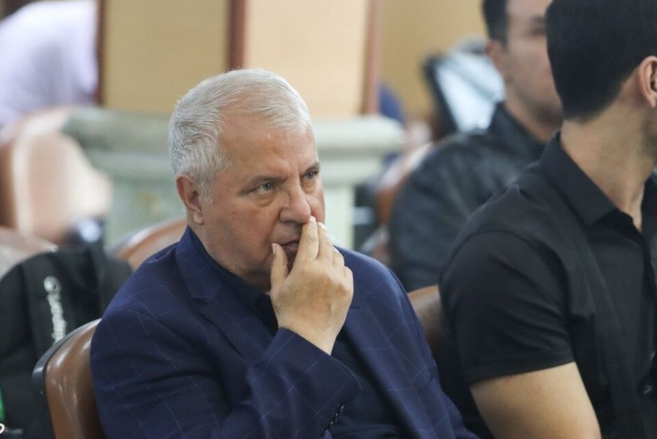 علی پروین: استخاره کردم و خوب آمد، خودم سرمربی پرسپولیس می‌شوم