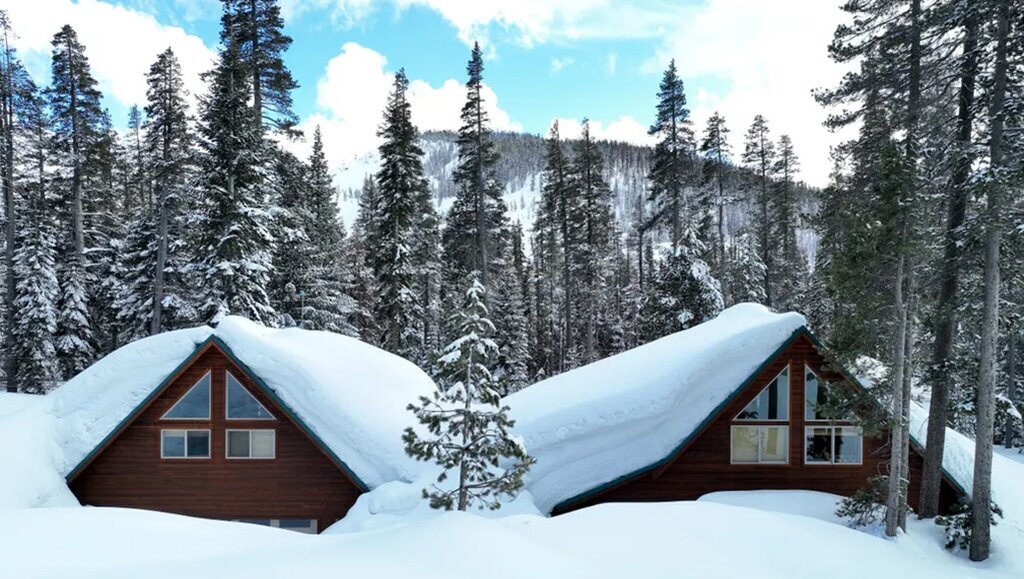 خانه های پوشیده از برف