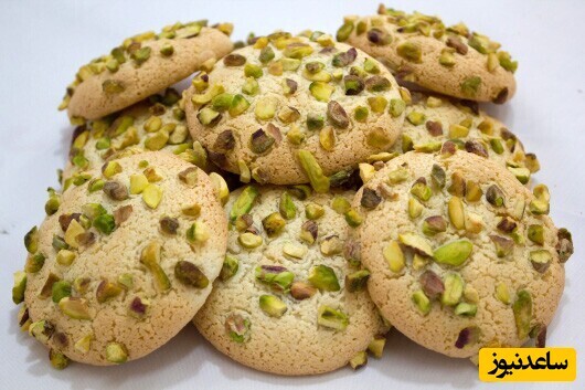 ویدیو | آموزش طرز تهیه قرابیه بادامی اصیل تبریزی به روش قنادهای حرفه‌ای