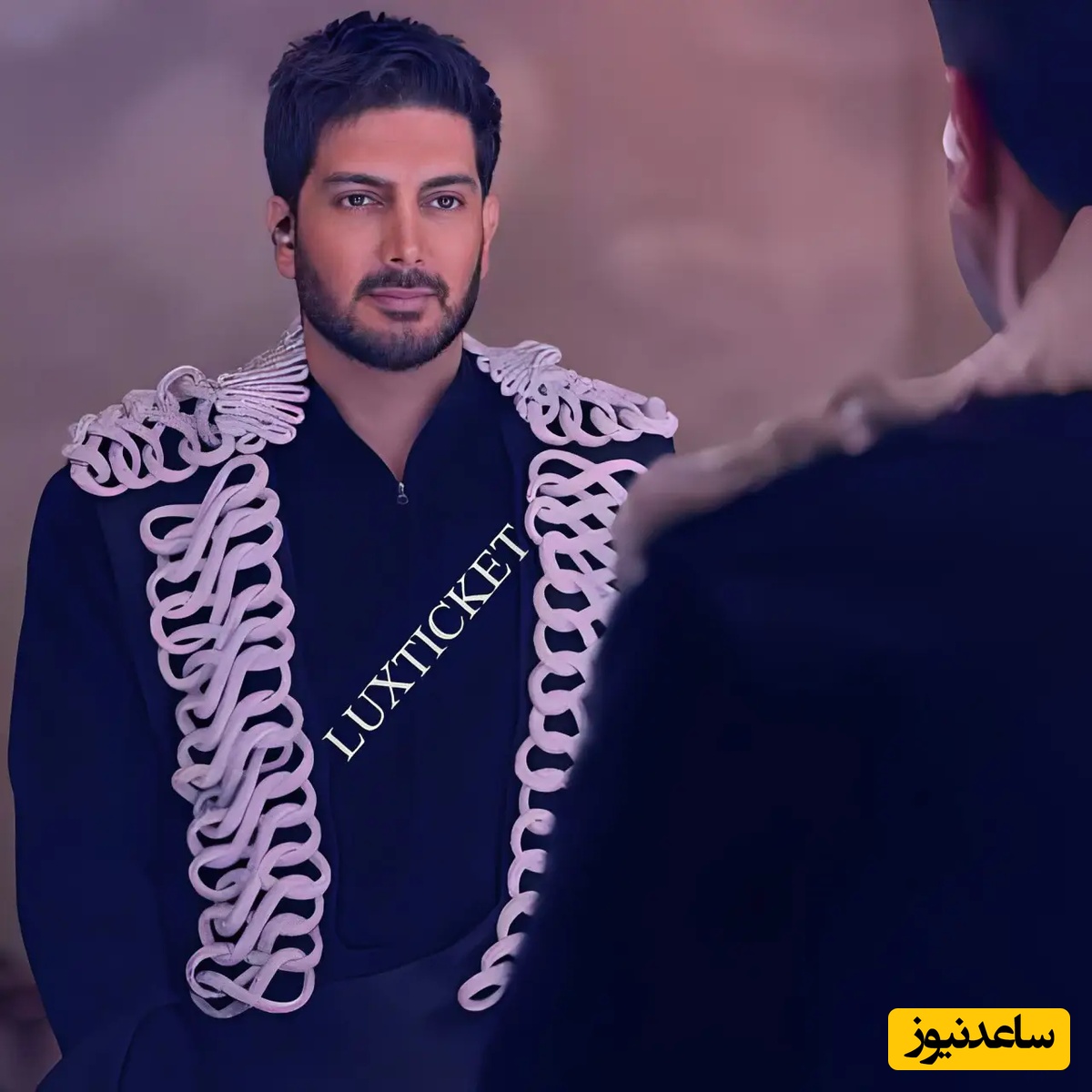 تصویر دیده نشده از فرزاد فرزین با استایل بسیار متفاوت!