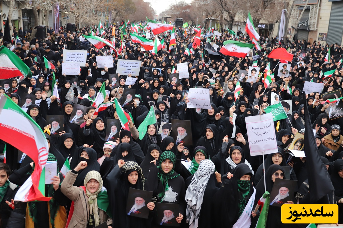 عکس | طنین فریاد «انتقام» از عمارت ساعت تا مسجد کریم خان؛ خروش زینبیِ بانوان تبریز در سوگ امام شهید