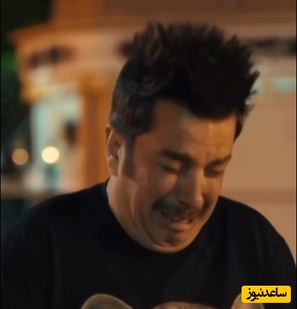 (ویدئو) یادی کنیم از گریه‌های سوزناک عباس جمشیدی‌فر مقابل یک آرامگاه؛ به زور از بایزید بسطامی حاجت میخواد😂
