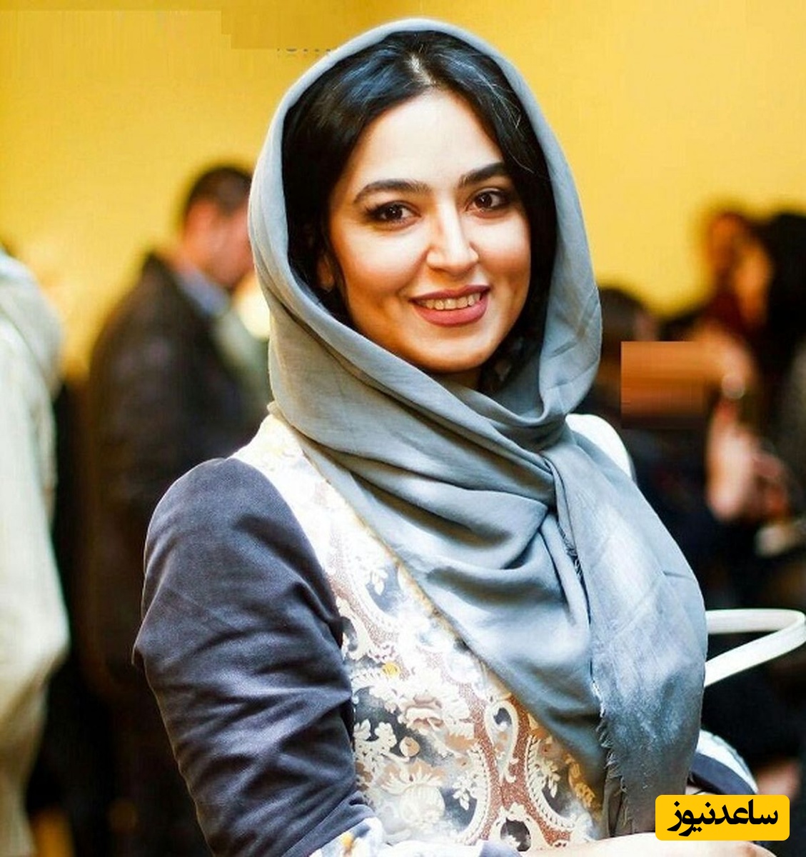 تصویر پربازدید از زوج خوش‌پوش سینما/ فریبا طالبی و همسرش که همه جا لباس های ست و شیک میپوشند این بار با لباسی از زمانهای دور همه رو غافلگیر کردن