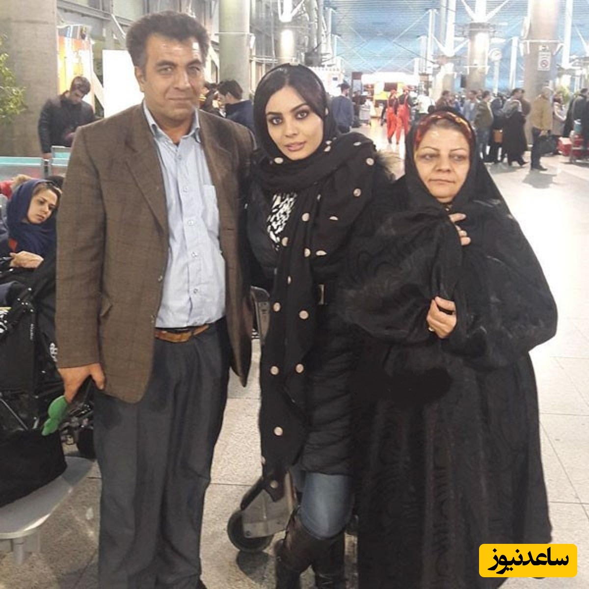 صحرا اسداللهی: پدرم سرایدار بود، مامانم حامله بود گوشوارشو فروخت برام کفش و مقنعه خریدن ولی ...