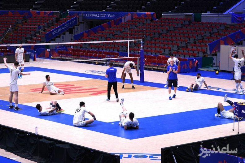 نرمش والیبالیست های ایرانی قبل بازی