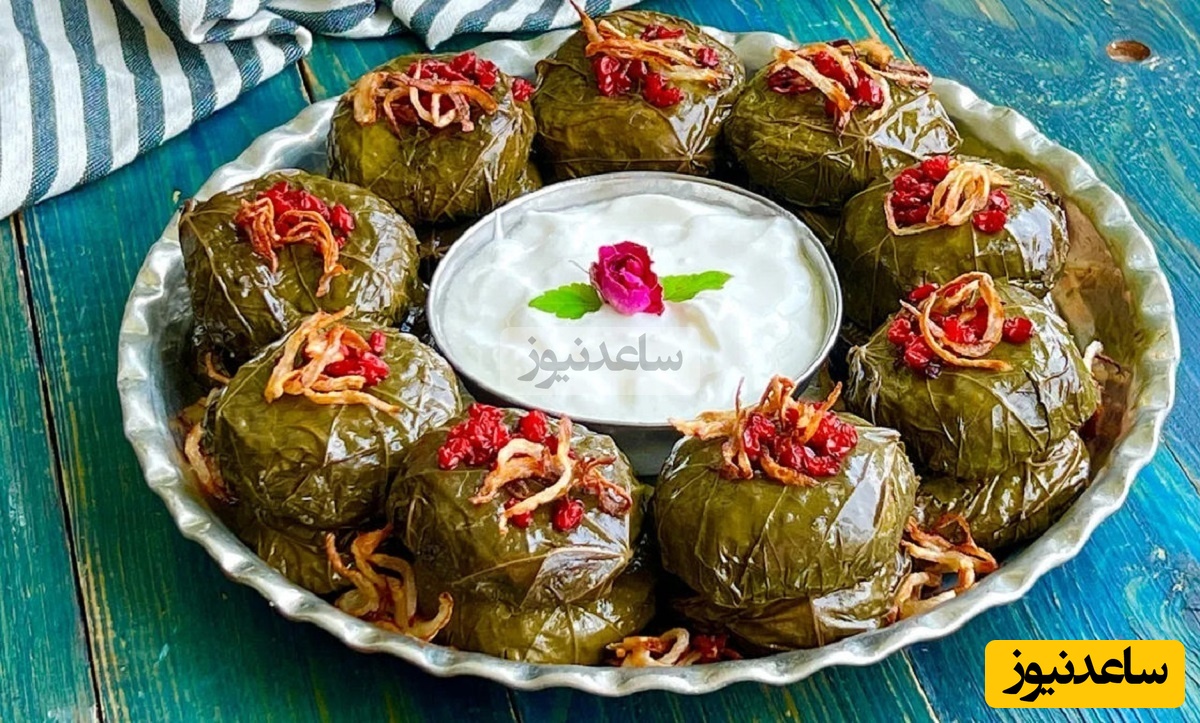 طرز تهیه دلمه برگ مو خوش طعم مامان پز با بوی بهشتی/ فقط مواظب باش انگشتاتم باهاش نخوری+ ویدیو
