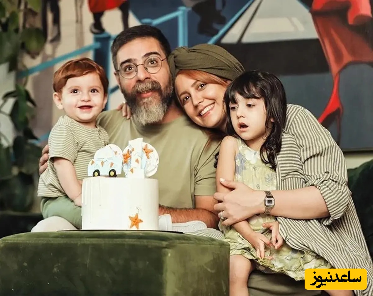 چهره بامزه و خنده شیرین پسر کوچک شبنم قربانی وقتی رو چمنا بهش آفتاب میخوره