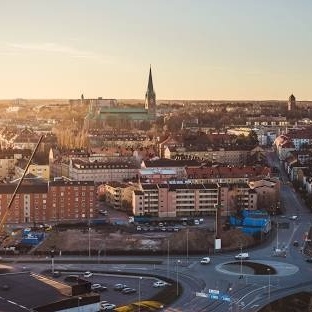 (ویدئو) سوگواری غریبانه برای کودکان میناب در فرسنگ‌ها دور از وطن؛ اینبار در سوئد