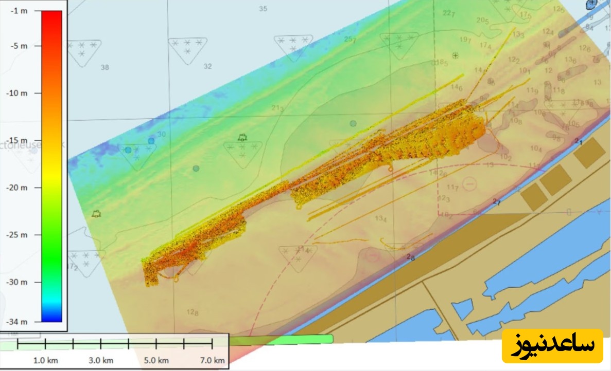 نقشه کف دریا در سواحل تاپوسیریس ماگنا، برجسته کردن یک تپه زیرآب (قرمز و نارنجی) نزدیک 50 فوت زیر آب. 